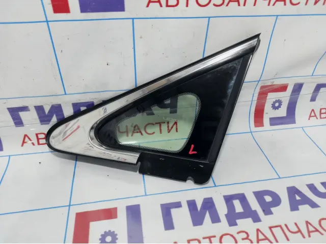 Стекло кузовное глухое левое переднее Lexus RX270 (AL10) 62120-48040