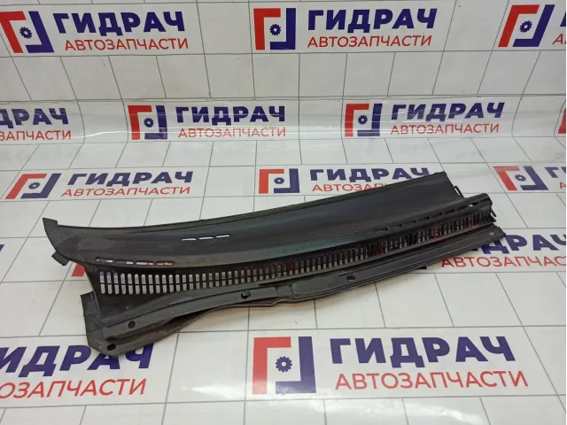 Решетка стеклоочистителя правая Lifan Solano B5304220