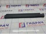 Накладка на порог (внутренняя) передняя правая Lifan Solano B5402271. Царапины.