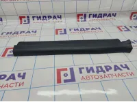 Накладка на порог (внутренняя) передняя правая Lifan Solano B5402271. Царапины.
