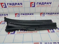 Решетка под лобовое стекло правая Lifan Solano B5304220.