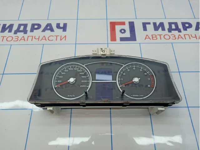 Панель приборов Lifan Solano BAC3820000E1. Царапины.