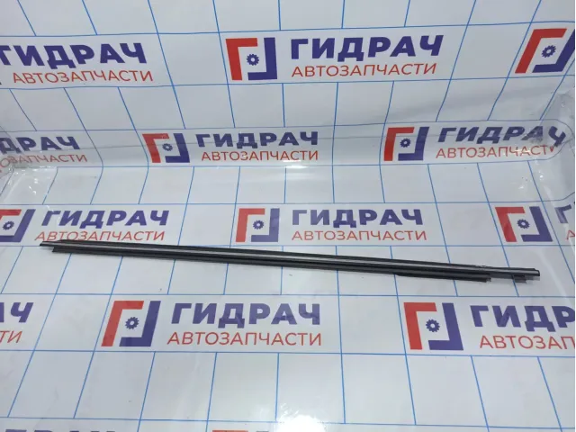 Накладка стекла переднего левого наружная Lifan Solano B6107112.