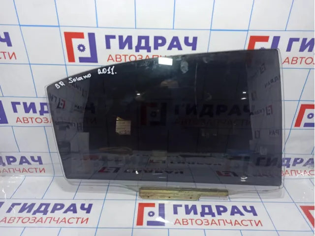Стекло двери задней правой Lifan Solano B6203200. Царапины.