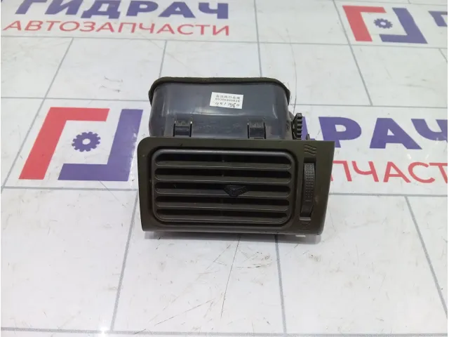 Дефлектор воздушный правый Lifan Solano B5306400