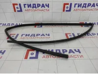 Уплотнитель стекла переднего левого Lifan Solano B6107111