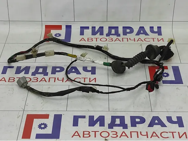 Проводка двери задней правой Lifan Solano B4006300
