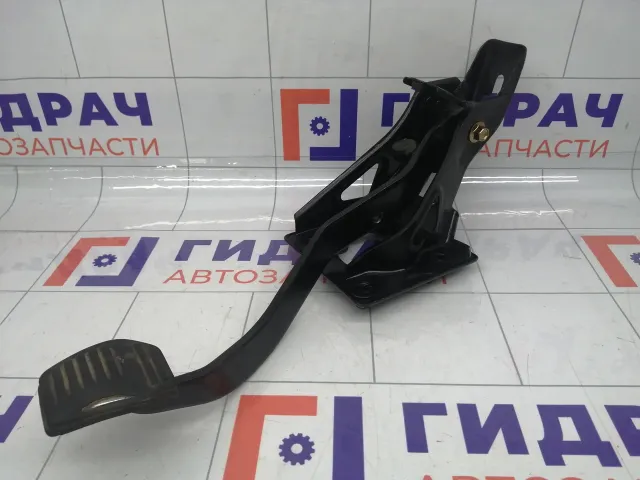 Педаль тормоза Lifan Solano B3504100