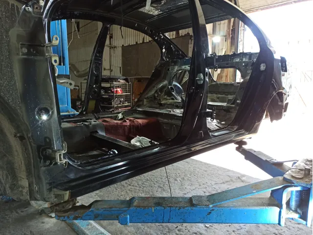 Порог со стойкой левый Lifan Solano