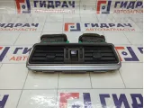 Дефлектор воздушный центральный Lifan Solano BBF5306531