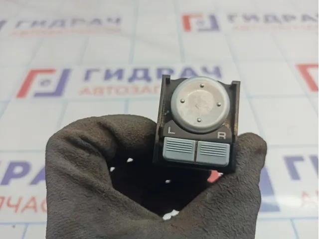 Переключатель регулировки зеркала Lifan X60 B3750560A2