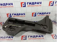 Ящик для инструментов правый Lifan X60 S5608212