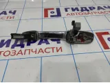 Ручка двери передняя наружная правая Mazda 6 (GG) EG22-58-410B. Дефект хрома.