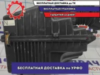Корпус воздушного фильтра Mazda 6 (GG) L813-13-320D. Дефект.