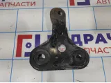 Кронштейн передней балки правый Mazda 6 (GG) GJ6A34611A.