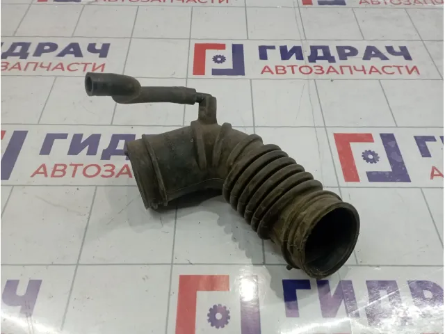 Патрубок воздушного фильтра Mitsubishi Lancer X (CY) 1505A421