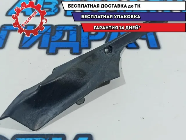 Накладка лобового стекла правая Mazda CX-7 EG21-51-PB1F.