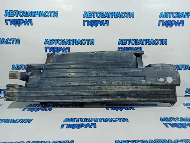 Защита антигравийная Mazda CX-7 EG21-56-343A. Дефект.