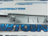 Накладка на консоль правая Mazda CX-7 EG22-64-470C. Потертость.
