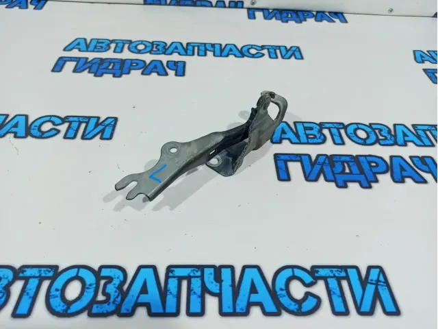 Петля капота левая Mazda CX-7 EG21-52-420B.