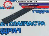 Накладка порога правая Mazda CX-7 EG21-68-7E0.