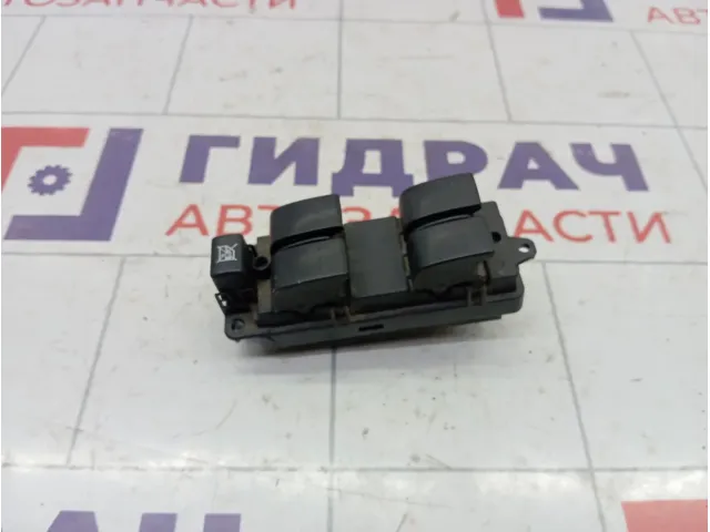 Блок управления стеклоподъемниками Mazda 3 BS3E66350A