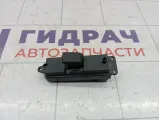 Кнопка стеклоподъемника заднего левого Mazda 3 BS3F66380