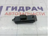 Кнопка стеклоподъемника заднего правого Mazda 3 BS3E66380