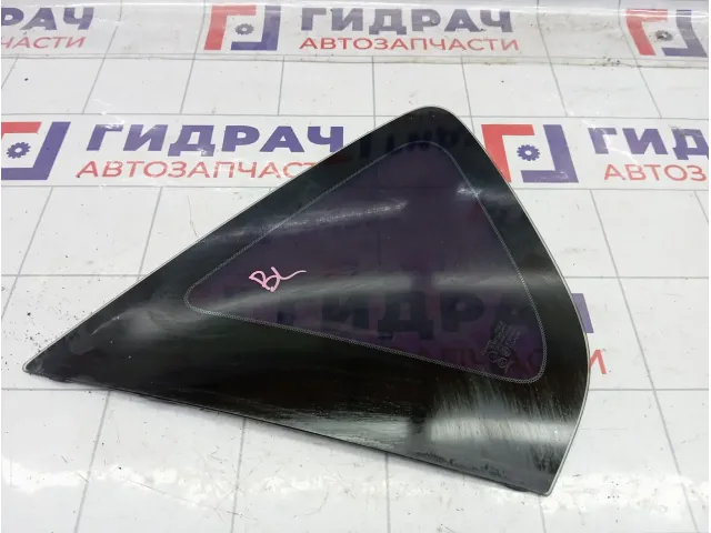 Стекло кузовное глухое (форточка) заднее левое Mazda 3 BP4K63950B