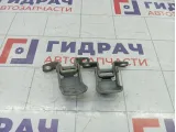 Петли двери передней правой Mazda 3