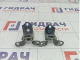 Петли двери задней правой Mazda 3