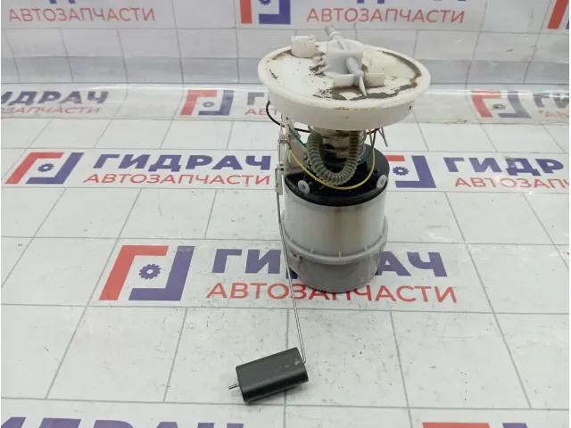 Насос топливный Mazda 3 ZY081335XF