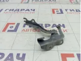 Петля капота правая Mazda 3 BP4K52410B