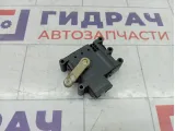 Моторчик заслонки отопителя (печки) Mazda 3