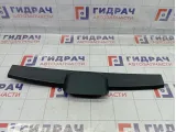 Обшивка двери багажника центральная Mazda 3 B32H68930