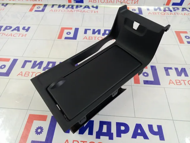 Подстаканник Mazda 3 BP4K64361