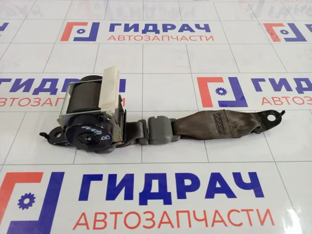 Ремень безопасности центральный задний Mazda 3 BS4J57740A