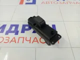 Кнопка стеклоподъемника переднего правого Mazda 3 BP4K66370