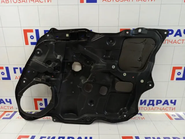 Кожух стеклоподъемника переднего правого Mazda 3 BP4K5897X