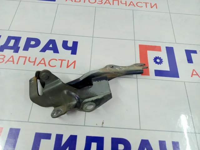 Петля капота правая Mazda 3 BP4K52410B