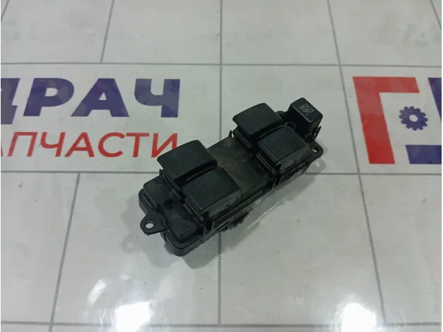 Блок управления стеклоподъемниками Mazda 3 BS3E66350A