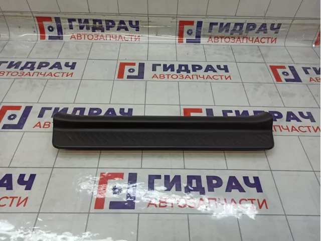 Накладка порога внутренняя передняя правая Mazda 3 BP4K68710K02