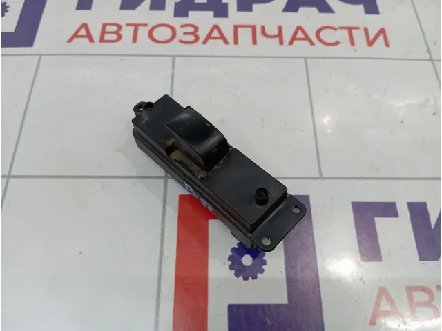 Кнопка стеклоподъемника задняя правая Mazda 3 BS3E66380
