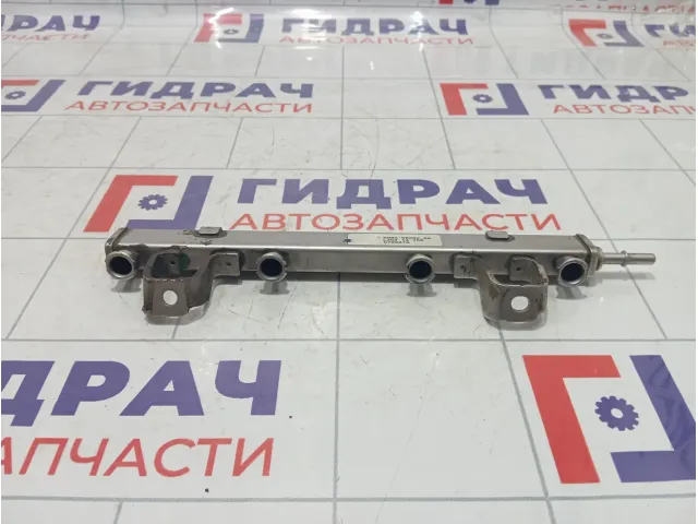 Топливная рампа (топливная рейка) Mazda 3 L3G213150