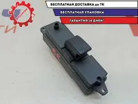 Кнопка стеклоподъемника задняя правая Mazda Mazda3 (BK) BS3E-66-380.