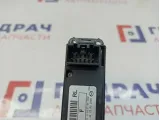 Кнопка стеклоподъемника задняя левая Mazda Mazda3 (BK) BS3F-66-380.