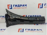 Решетка стеклооч. (планка под лобовое стекло) левая Mazda Mazda3 (BK) BN8V-50-7S0G. Ремонтировалась.