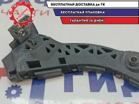 Направляющая переднего бампера левая Mazda Mazda3 (BK) BAN6-50-0U1B. Ремонтировалась.