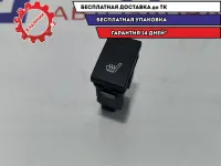 Кнопка обогрева сидений правая Mazda Mazda3 (BK) BP4K-66-420.