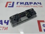 Плафон салонный передний Mazda Mazda3 (BK) GJ6A-69-970-77. Дефект.